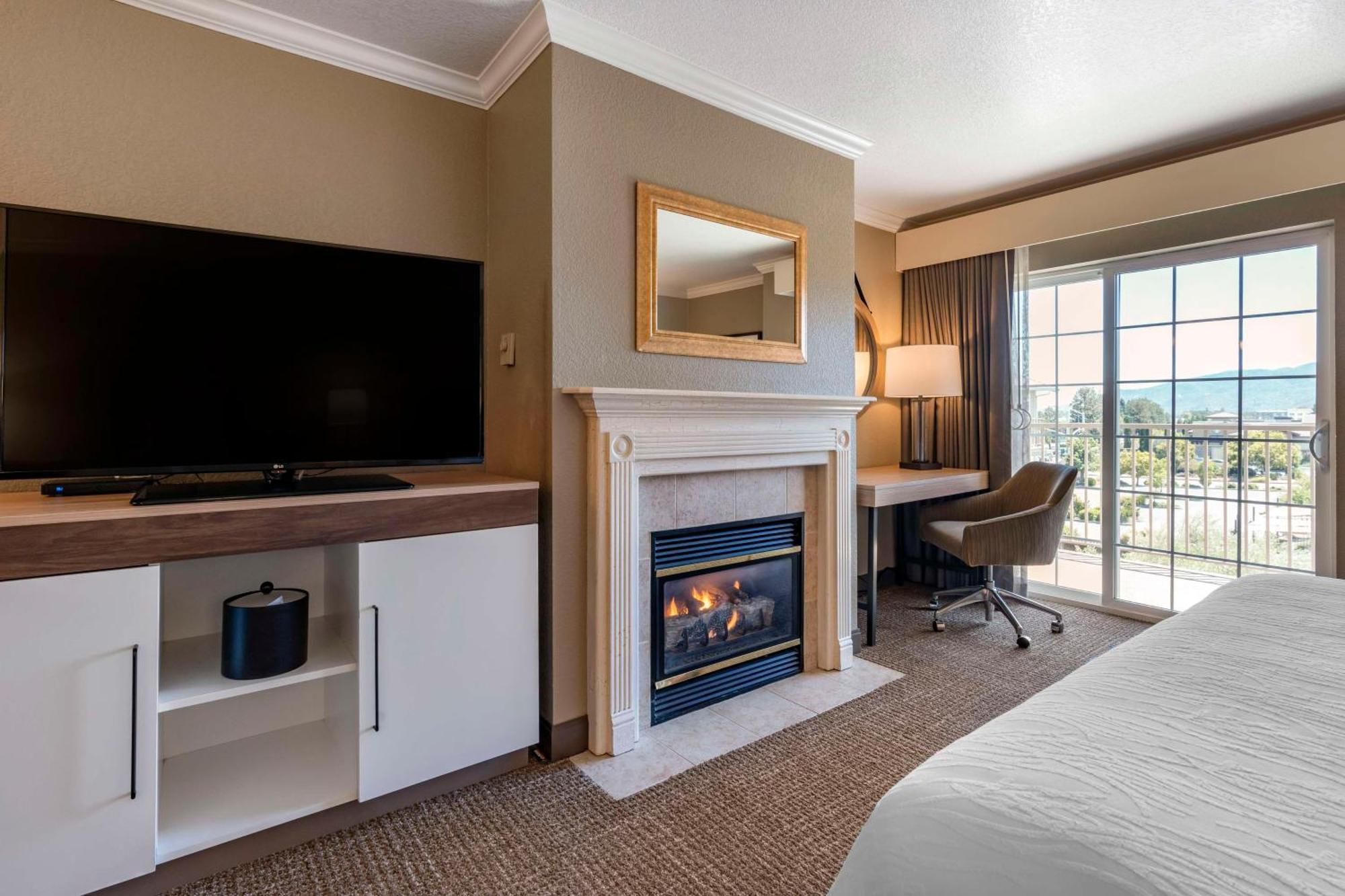 Hampton Inn Ukiah Exterior photo